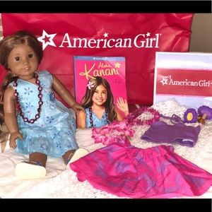 SOLD!!! Kanani American Doll WITH outfits